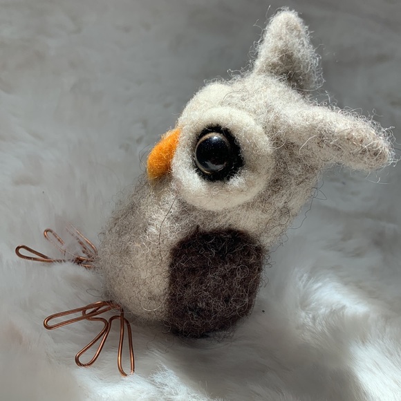 Handmade Wool toys, Needle felted Great Horned Owl - Picture 4 of 12